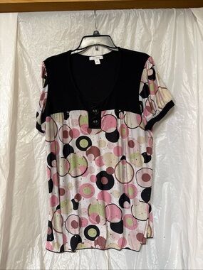 Women'sDressBarn Black Yoke Short Sleeve Top with Pink Polka Dot Print size 1X
